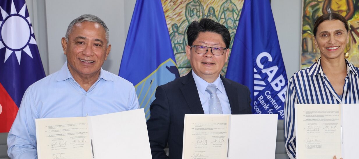 Prime Minister signs loan agreements to revitalize Philip Goldson International Highway and modernize employment services